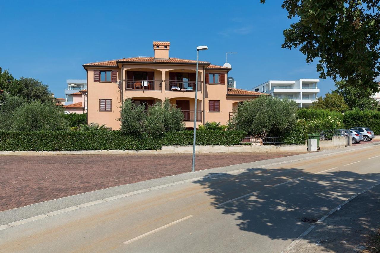 Apartments With A Swimming Pool Novigrad - 7078 Εξωτερικό φωτογραφία